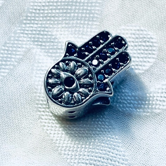 🧿 NWOT Blue Evil Eye Hamsa Hand Charm ✨ - Picture 9 of 11